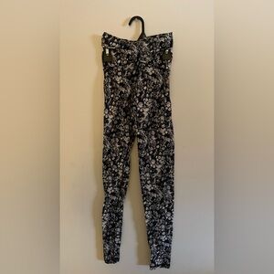 Women's Black and White Floral Jeggings